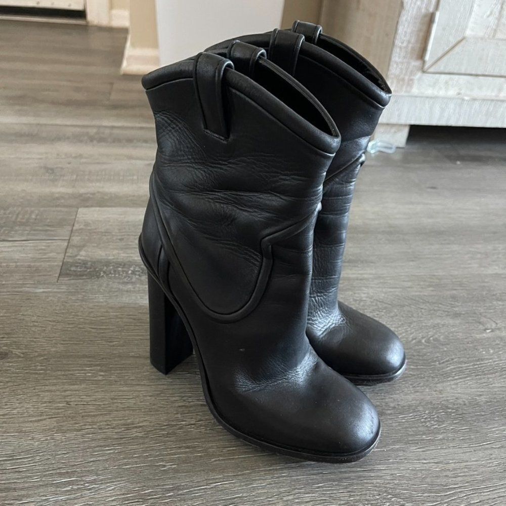 Gucci Black Leather Block Heel Ankle Boots Size 36.5